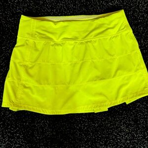 Lululemon pace rival mid-rise skirt size 6
